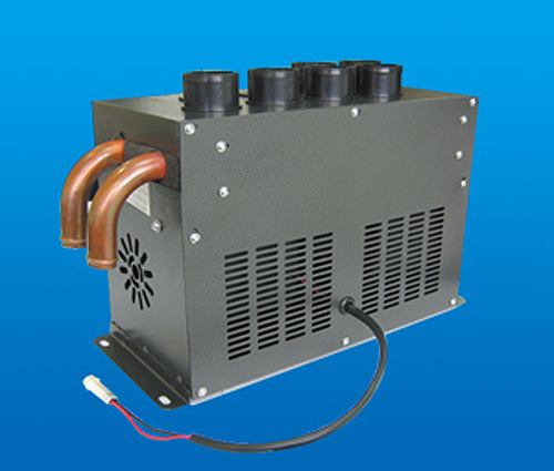 前挡风玻璃起雾怎么处理呢？