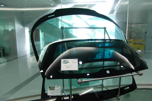 蒙迪欧汽车玻璃