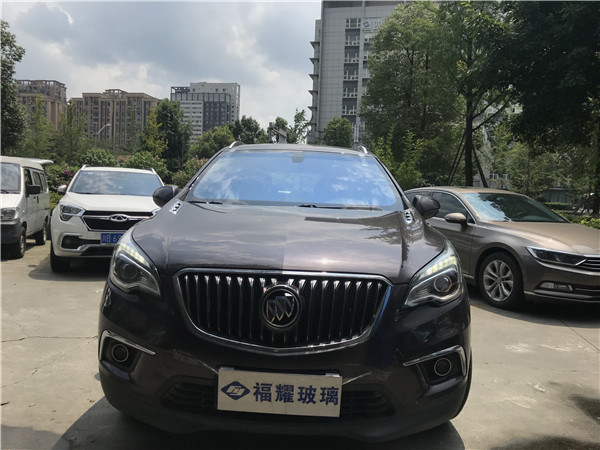 别克昂科威前挡风玻璃更换镀银