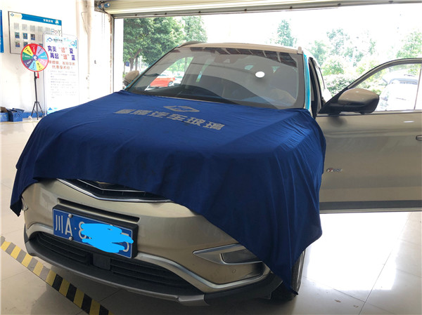 汽车挡风玻璃隔热膜