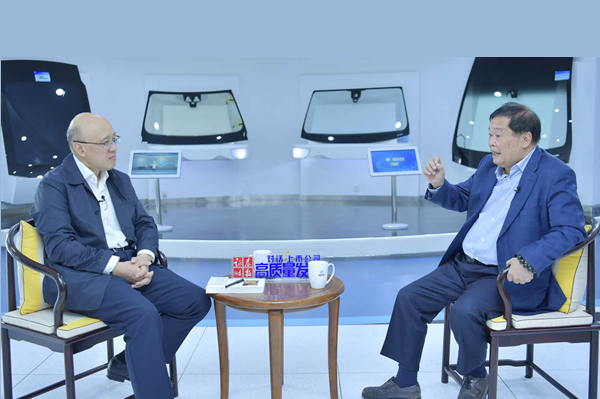 福耀玻璃曹德旺神预言：美国汽车工厂正在被工会摧毁？