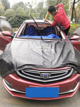 <b>成都帝豪前挡风玻璃更换</b>