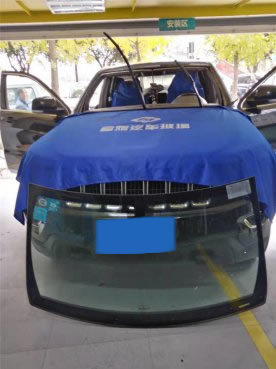 <b>成都汽车挡风玻璃更换</b>