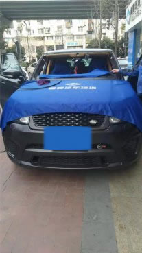 <b>路虎前挡风玻璃更换-路虎前挡风玻璃贴膜</b>