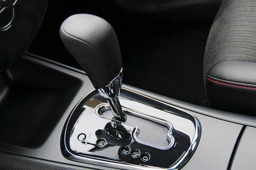 自动挡的车这样开？分分钟会毁了你的车！