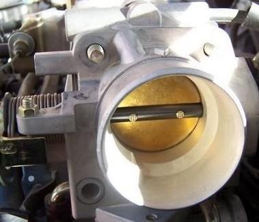 清洗节气门后怠速高是什么原因，怎么办