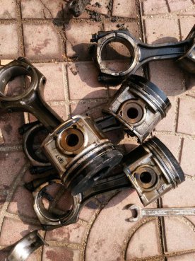 <b>别再为汽车花冤枉钱了，4S店推荐的保养项目有一些基本没啥用！</b>