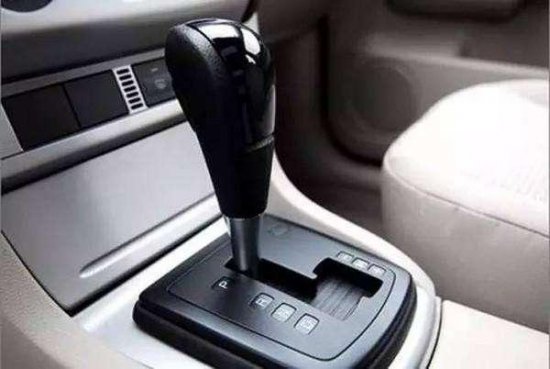 停车挂档不当会毁车？等红灯挂P档会毁变速箱？这些谣言该终结了