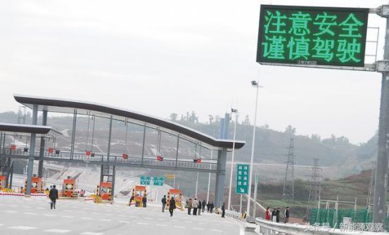高速陷阱？限速120，只开100却也被扣12分，还罚款2000！