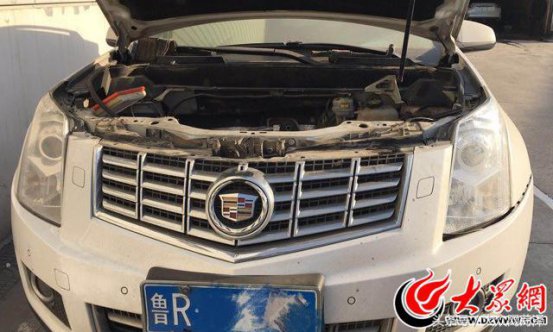 一凯迪拉克高速上突然熄火	厂家称材料不真拒理赔