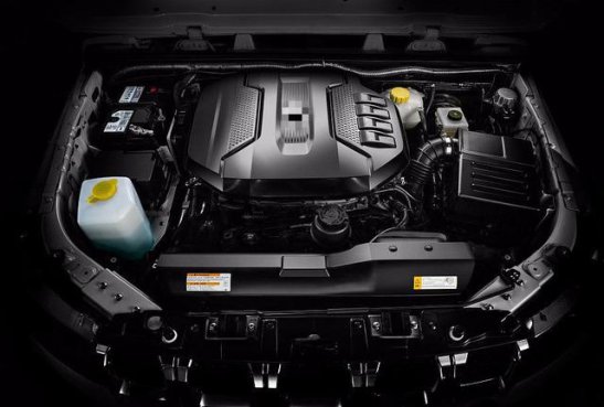 汽车在100kmh行驶时，转速越低说明发动机越好？