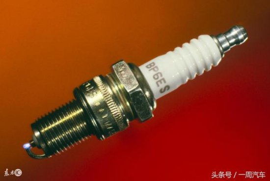 汽车火花塞要多久换一次