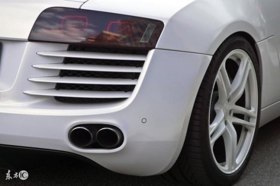 车漆就是汽车的脸面，日常做好4件事，汽车开5年照样和新的一样