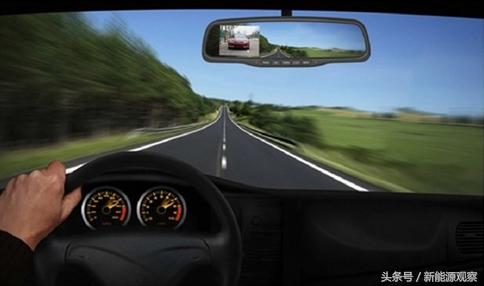 买车时向你推荐的那些配件，哪些是必须要有的？