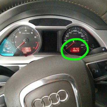 39万公里的奥迪让车主苦恼，四条轮胎出现的问题让车主更苦恼！