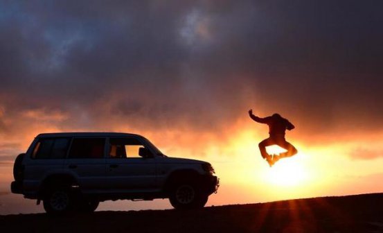 听说很多车主都不知道，他们的车内还有这四个实用的配置