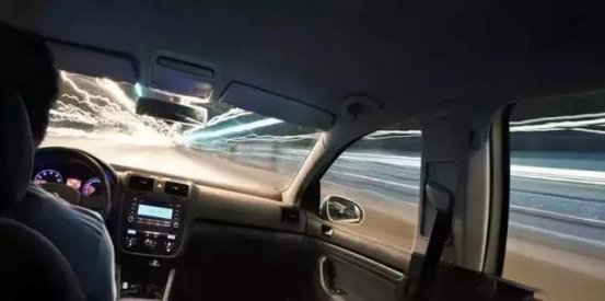 堵车记住关闭这个功能，不然你后悔都来不及！