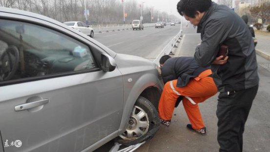 新手上高速需要注意的9大要点，看完以后，一个人开高速就不怕了