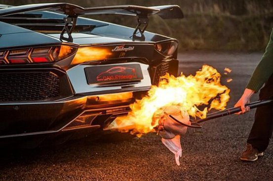 看见兰博基尼屁股喷火，不到5万的奇瑞不服：我也会！