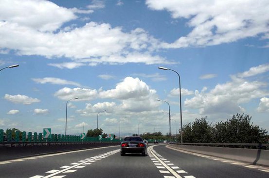 车霸说：新车磨合期应该怎么开，记住这几点让车更“长寿”