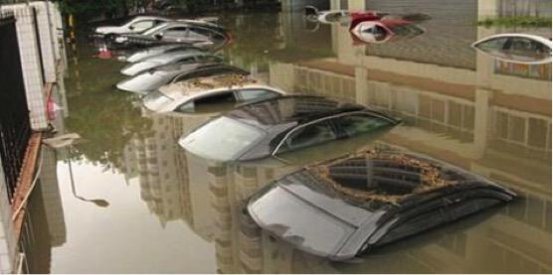 买二手车的朋友注意了！6招教你辨别泡水车！