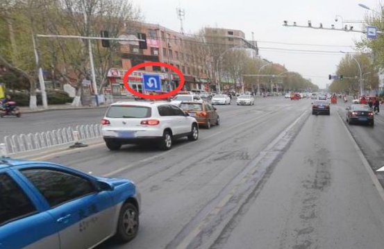 新手司机开车上路，不同情况下的左转与掉头该如何行使？