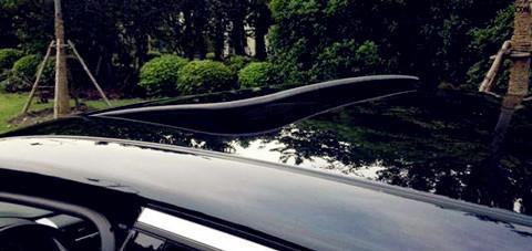 车窗起雾？开窗or开空调，可能这招更好用