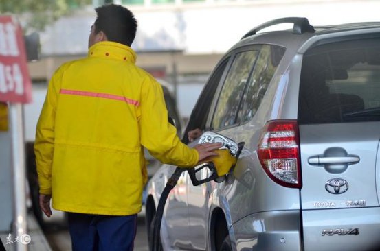 私人加油站的油比较便宜，那这些汽油靠谱吗？这几种汽油不能加！