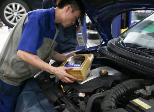 开车有这5个坏习惯，就得经常修车了！