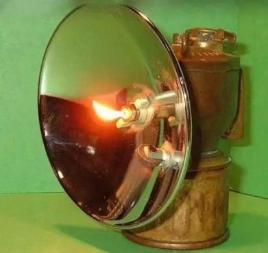 <b>买车别也被忽悠：氙气大灯和LED大灯到底那个更好？</b>