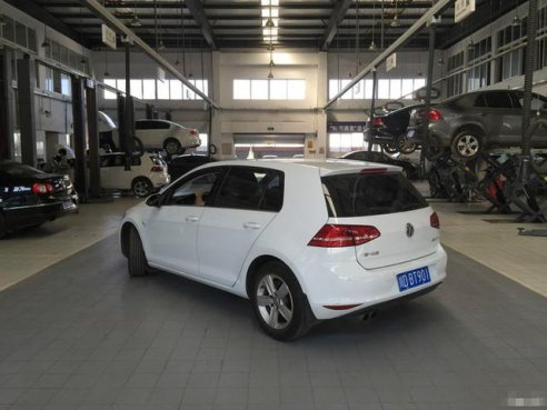 新车首次免费保养，维修站给用的机油靠谱吗