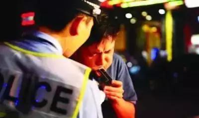 <b>喝完酒多长时间才能开车呢？终于有答案了！</b>