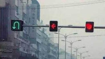 绿灯掉头也违法，扣6分、罚款一百？