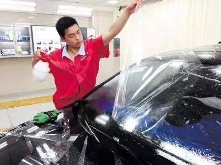 4S店车膜猫腻有多少？送的膜比车窗还贵你信吗？