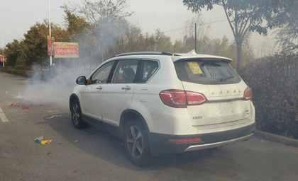 两年开5000公里，后悔了，中国式跟风买车伤了谁？