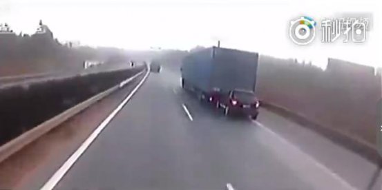 车距很重要，老司机手把手教你如何保持车距!